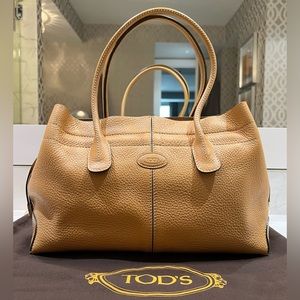Tod’s Classic Leather D Bag